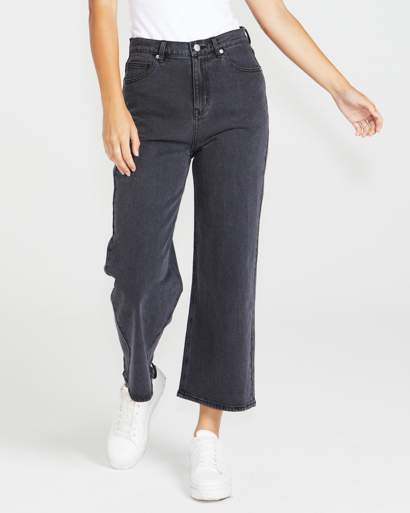 Sandy Washed Black Denim Jeans