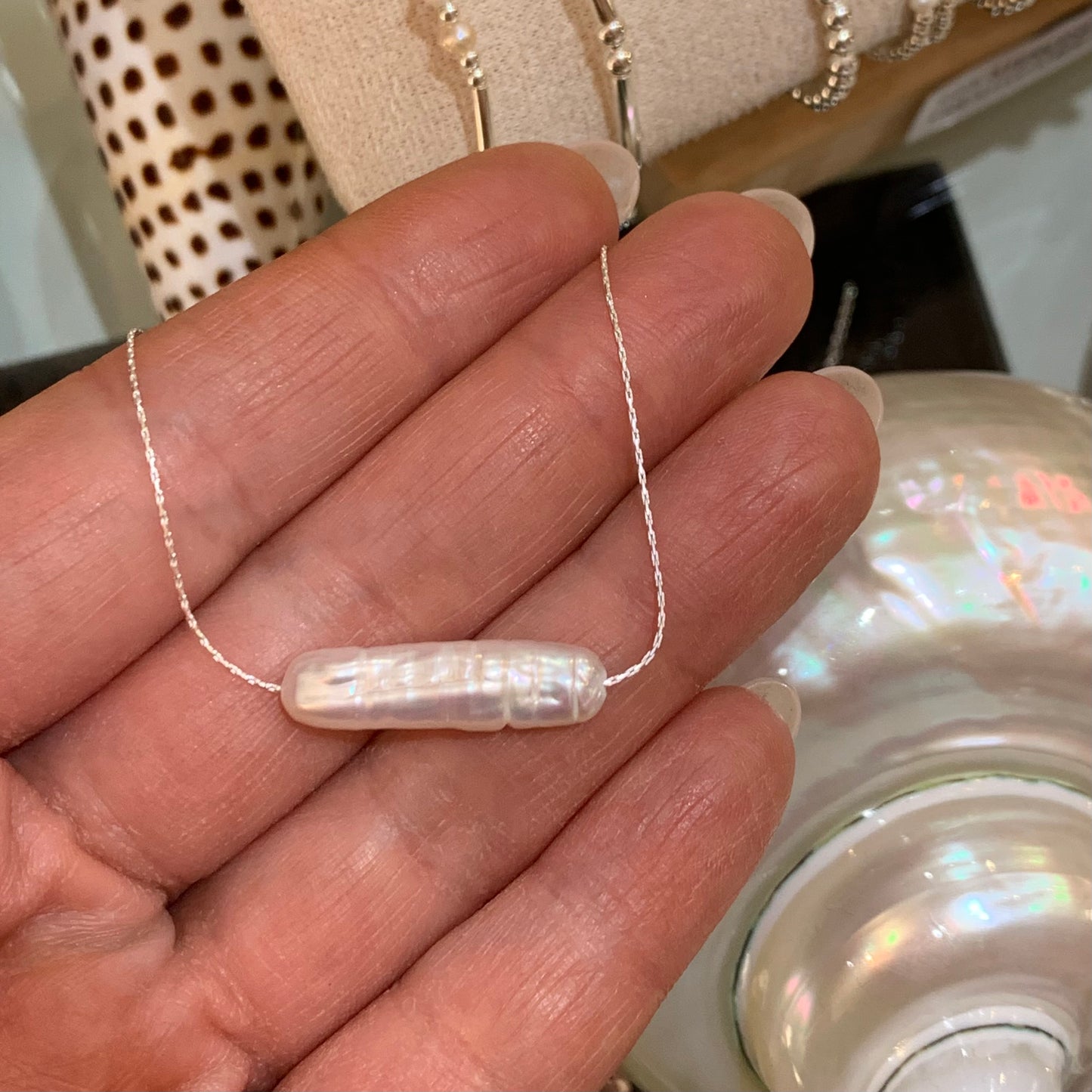 Hali Biwa Pearl Pendant Necklace Silver