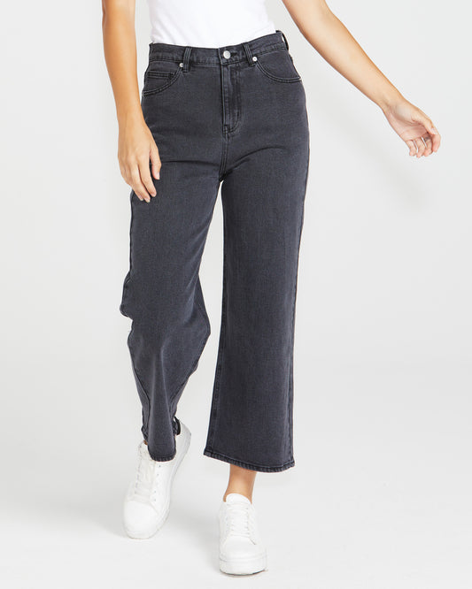Sandy Washed Black Denim Jeans
