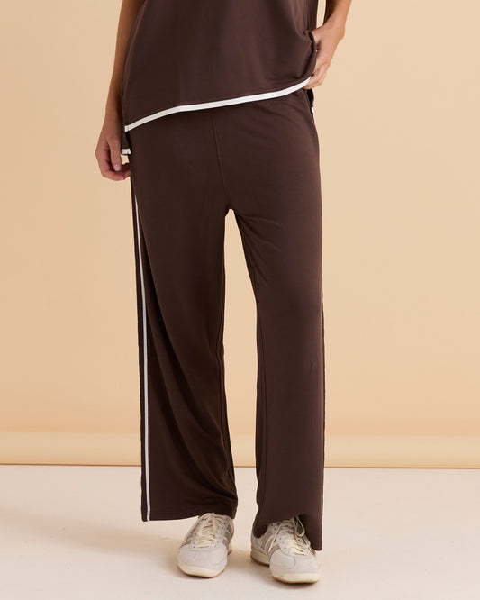 Chocolate Evelyn Wide Leg Jogger by Betty Basics
