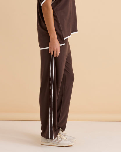 Chocolate Evelyn Wide Leg Jogger by Betty Basics