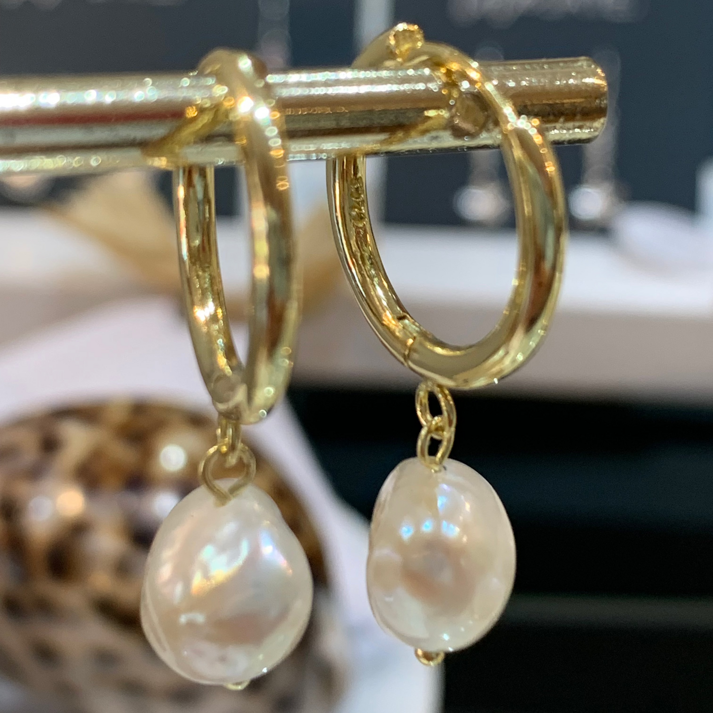 Margot Pearl Hoop Earrings