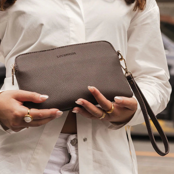 Poppy Clutch Purse in Chocolate