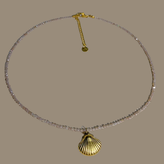 Sunny Beaded Shell Pendant Necklace