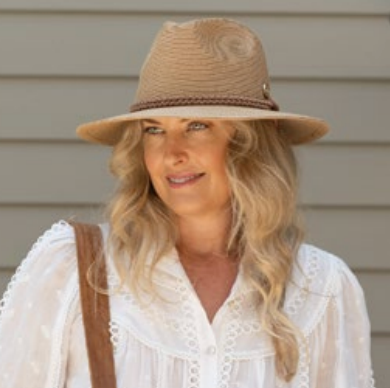 Rita Short Brim Panama Caramel Hat