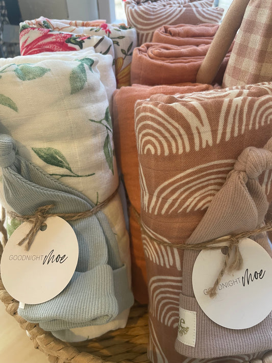 Goodnight Moe Newborn Gift Set